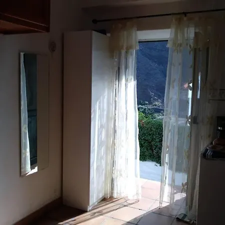 Askanova Apartment *